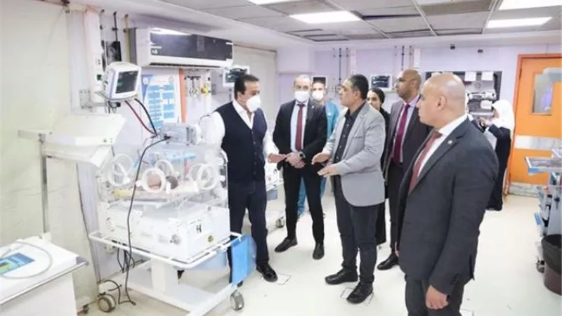 وزير الصحة يتفقد الخدمات المقدمة للمرضى بمستشفى العياط المركزي ويقرر إحالة المدير للتحقيق