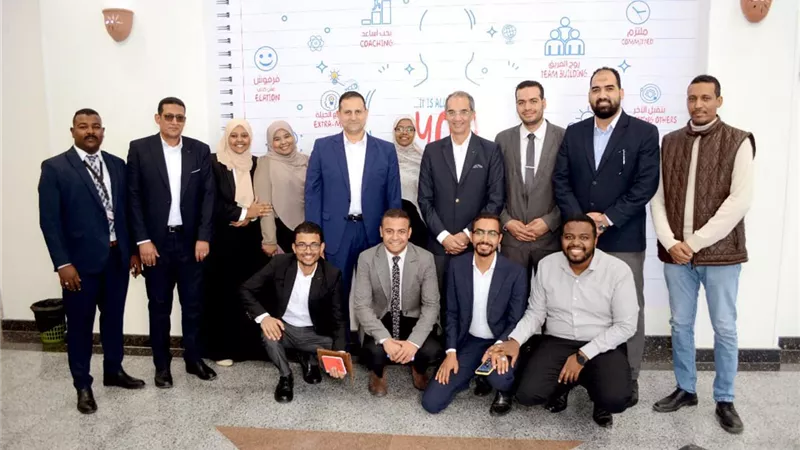 الاتصالات: تخصيص مكان فى أسوان لعمل المهنيين المستقلين بإنترنت فائق السرعة