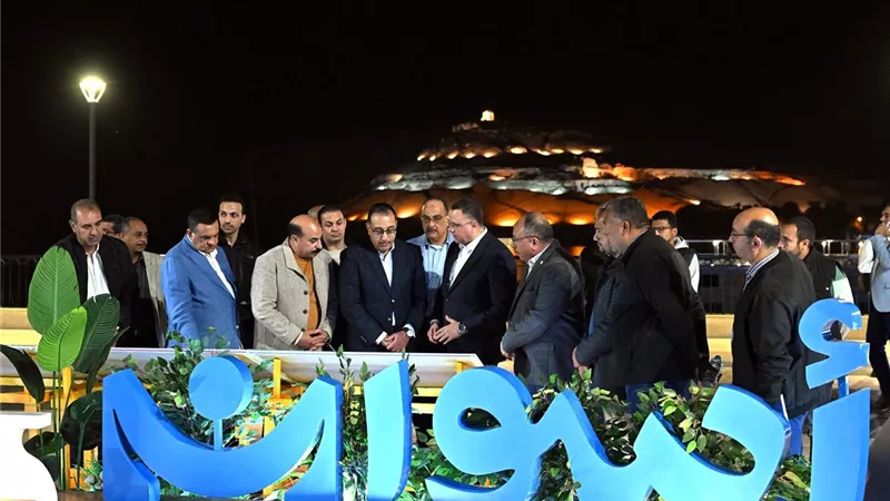 رئيس الوزراء يتفقد أعمال تطوير ممشى أهل مصر بأسوان