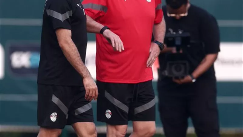 نفسنا تشيل الكأس.. شاهد تعليق إبراهيم فايق على حديث فيتوريا وصلاح