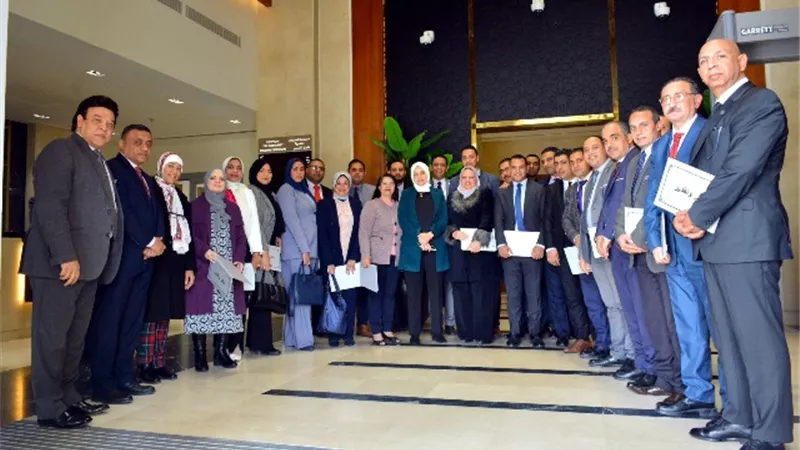 الضرائب تكرم أبنائها لحصولهم على الرخصة الدولية لقيادة الاعمال