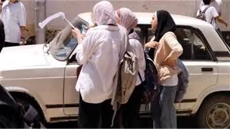 طلاب الشهادة الإعدادية بأسيوط يشتكون الدراسات الاجتماعية و الجبر