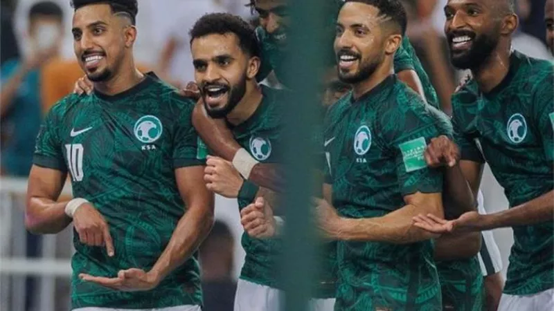 التشكيلة الرسمية لمنتخب السعودية أمام قيرغيزستان بكأس آسيا