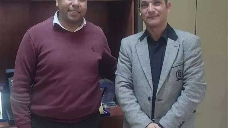 خريجي الأزهر بالمنيا يبحثون التعاون مع المركز الرئيسي