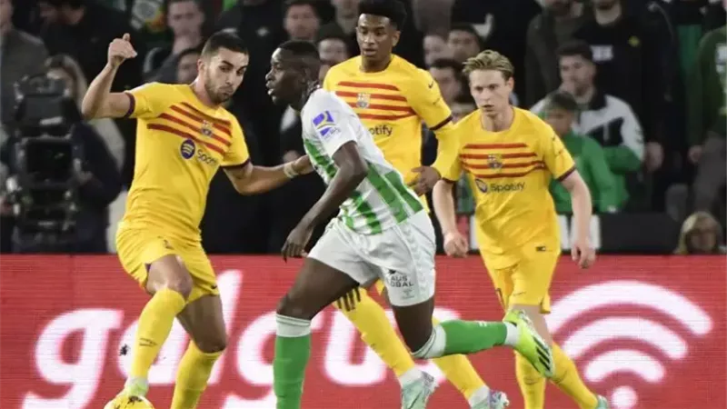 برشلونة يفوز برباعية على ريال بيتيس فى الدورى الإسبانى