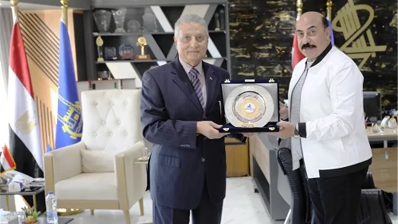 محافظ أسوان : إشادة لرئيس الوزراء بالمستوى الإنشائى الراقى