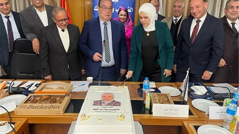 لقاء مشترك بين مصلحة الضرائب واتحاد الصناعات .. لتذليل العقبات