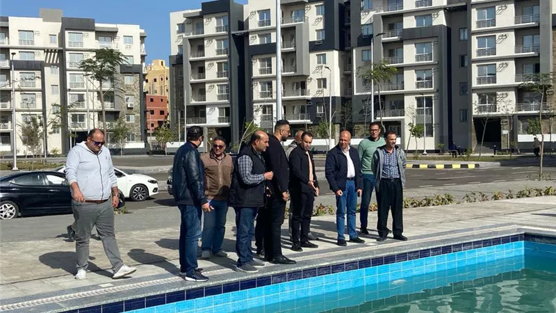 مسئولو الإسكان يتفقدون مشروع شاطىء ونادى قادرون لذوى الهمم بالنرجس