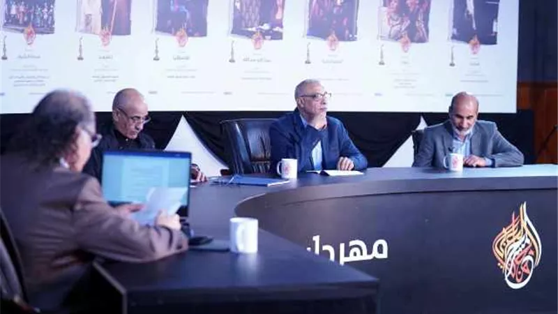 الاستديو التحليلي.. تجربة ناجحة تحتاج إلي التطوير