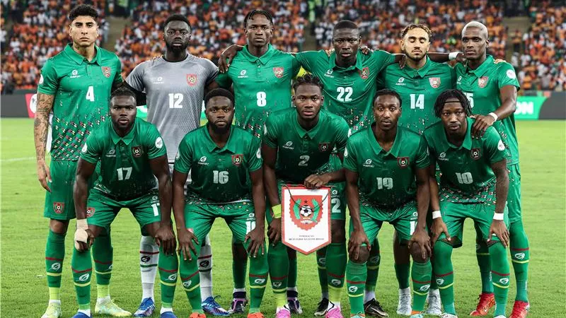 جوميز يقود هجوم منتخب نيجيريا ضد غينيا بيساو في أمم إفريقيا