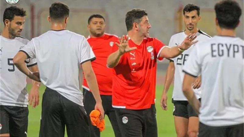 أحذروا التسديد.. أبرز ما قاله فيتوريا للاعبين قبل مواجهة كاب فيردى