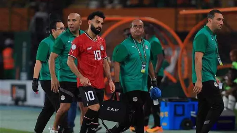 موعد عودة محمد صلاح لإنجلترا .. ليفربول يعلن رسميا