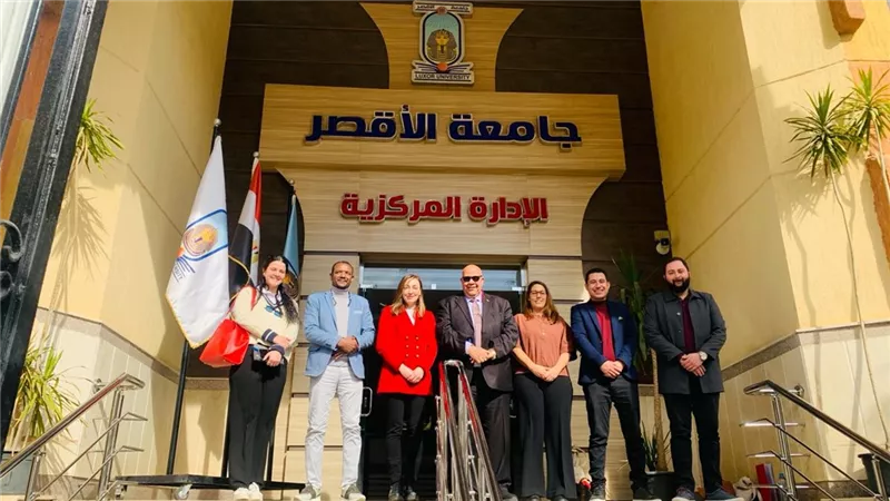 رئيس جامعة الأقصر يستقبل وفد الوكالة الإسبانية للتعاون الدولى