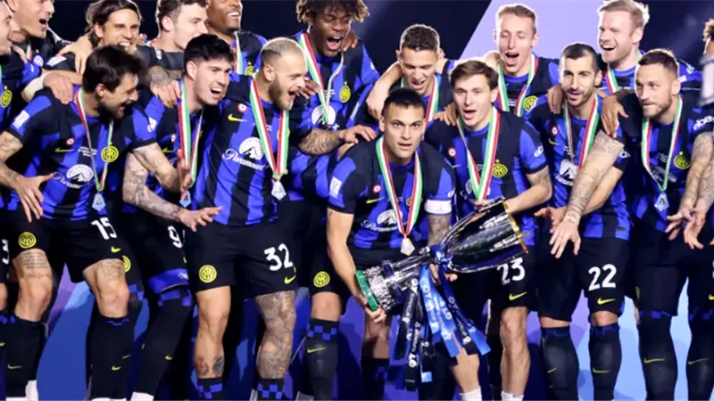 إنتر ميلان يفوز بكأس السوبر الإيطالية بهدف قاتل بمرمى نابولي