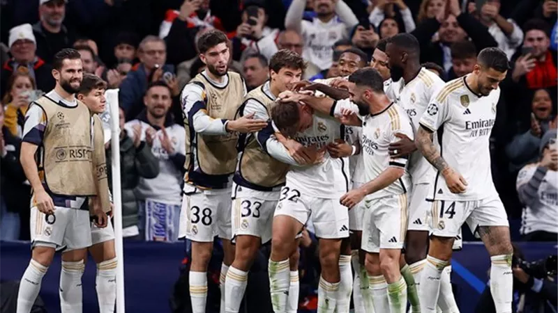 ريال مدريد يعرض لاعبه على بايرن ميونيخ لحسم صفقة ديفيز