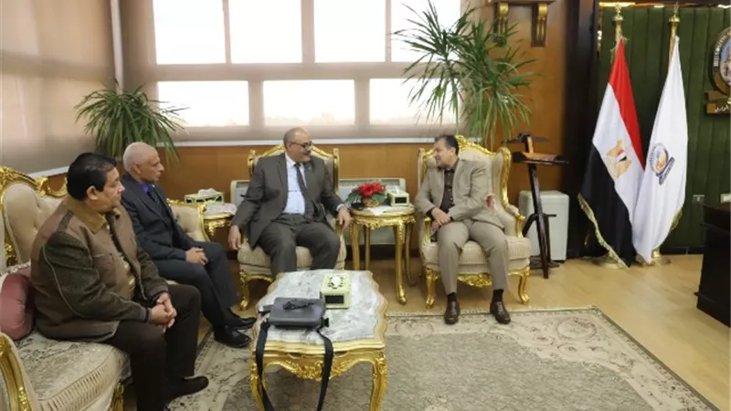 عكاوي يستقبل وفد البنك الزراعي لبحث أوجه التعاون المشترك
