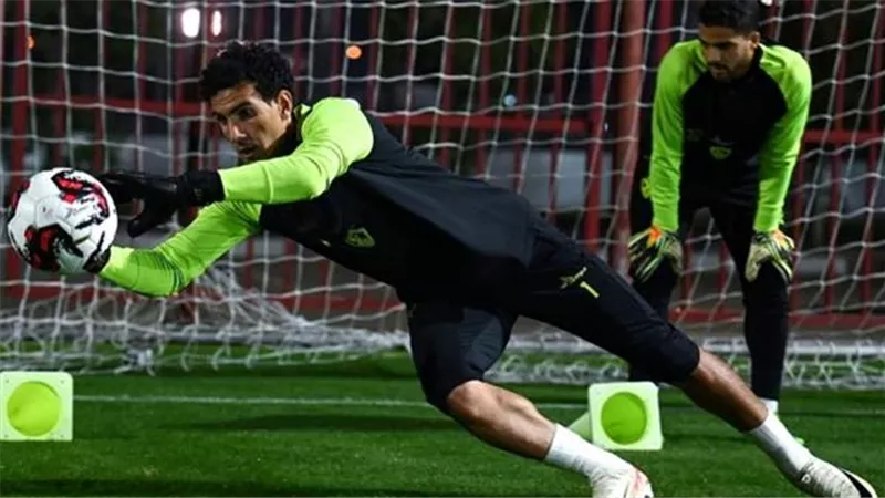 تدريب لاعبي الزمالك علي ركلات الترجيح إستعداداً لأم صلال القطري
