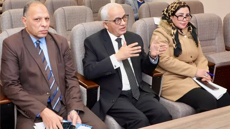 حجازي ينصر المتظلمين في مسابقة ال30 ألف معلم مساعد
