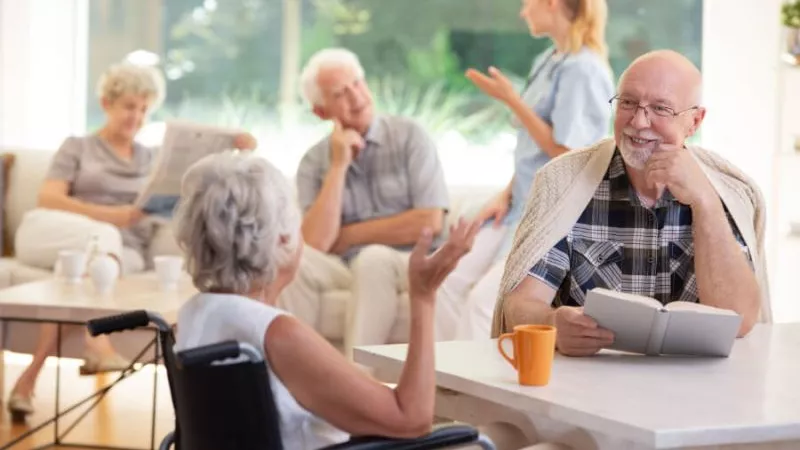 دراسة: المساحات الخضراء والزرقاء يمكن أن تفيد صحة كبار السن