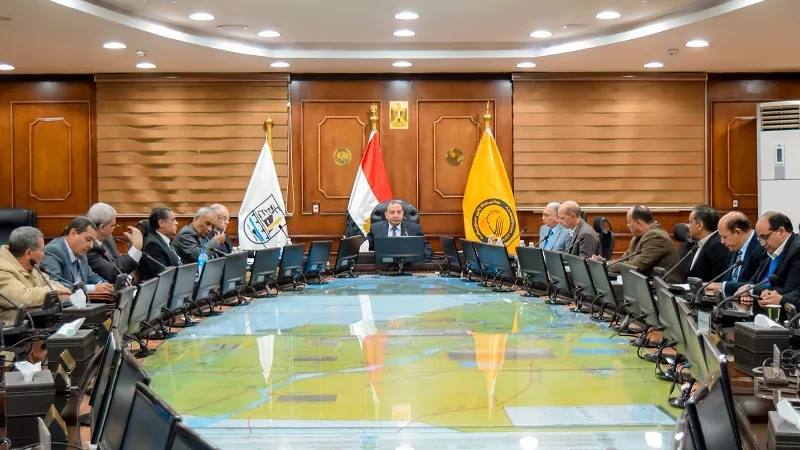اتفاقية تعاون بين عمال مصر و طلاب السياسة والاقتصاد بنى سويف
