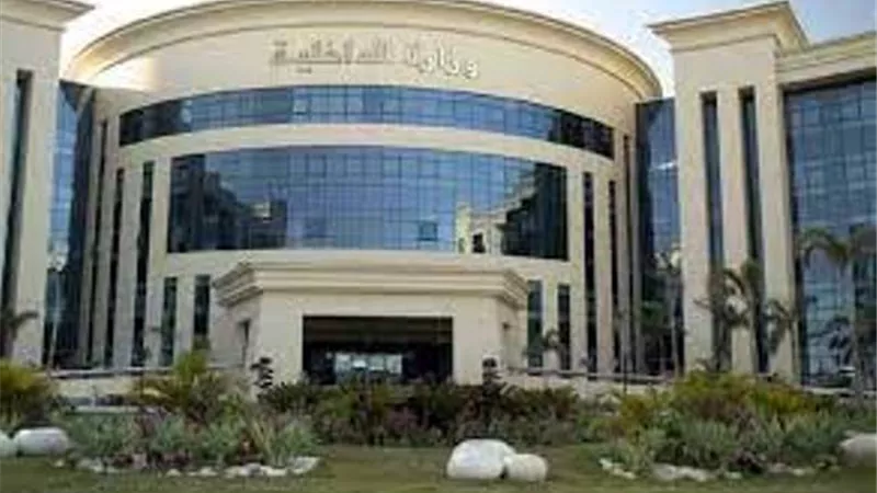 زعم توظيف أموالهم في المواد الغذائية.. ضبط شخص نصب على المواطنين
