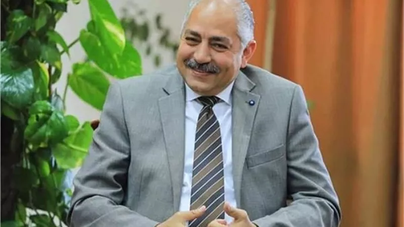 الراحل العامري فاروق في سطور