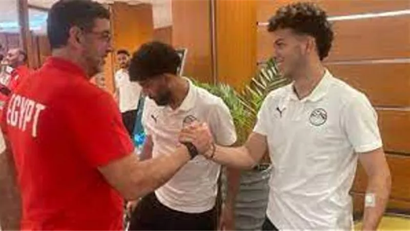 فيتوريا يحدد بديل إمام عاشور فى مباراة الكونغو بدور الـ 16