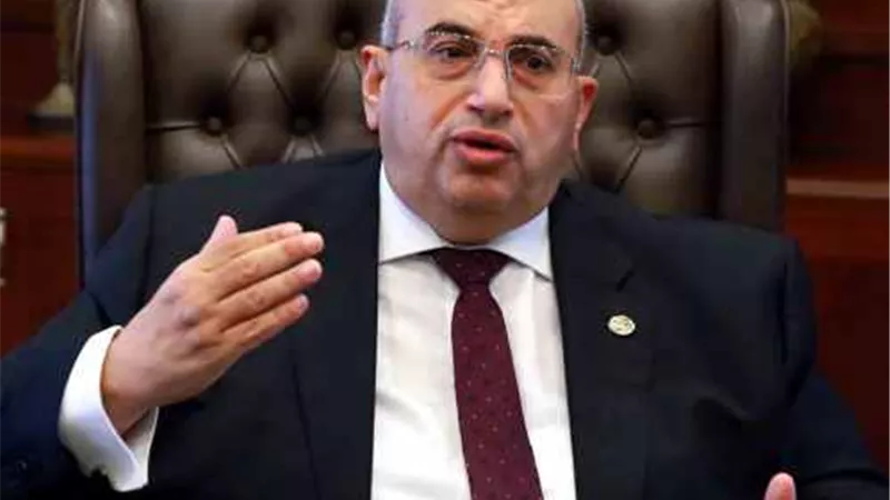 خبراء الضرائب المصرية: الرئيس السيسي حدد 4 حوافز للصناعات الاستراتيجية