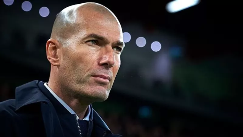 بعد اقالة بلماضى .. زيدان يرفض تدريب منتخب الجزائر