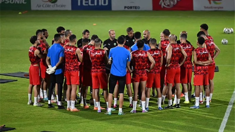 المغرب يواصل إستعداداته لمواجهة جنوب أفريقيا .. زياش يثير المخاوف