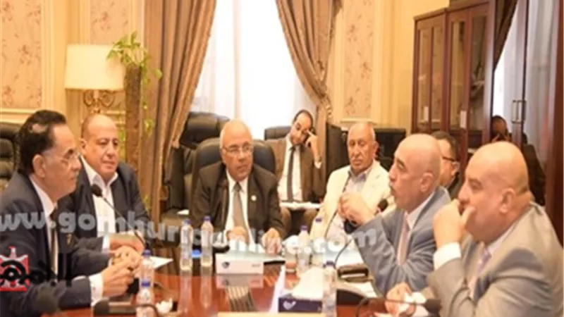 الإسكان تناقش طلبات حجازي حول مياه الشرب و الصرف الصحي بالمنوفية