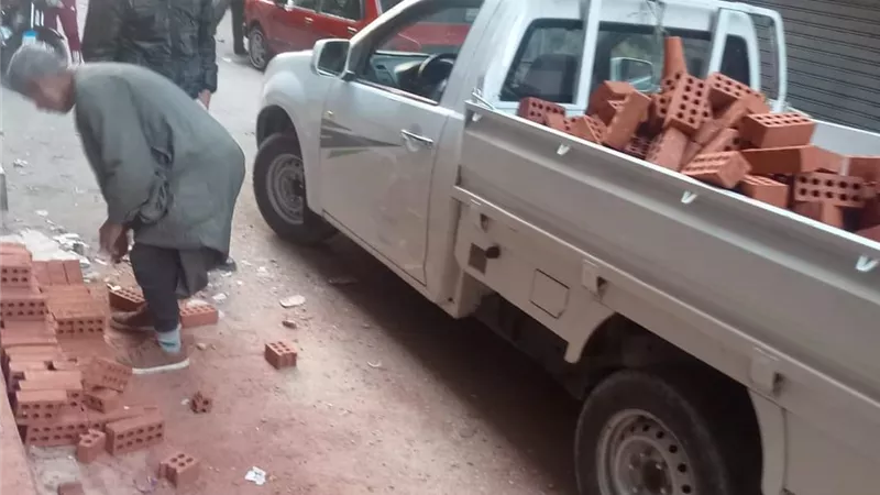 رئيس مدينة المنيا يؤكد على التعامل بالمهد والإزالة الفورية