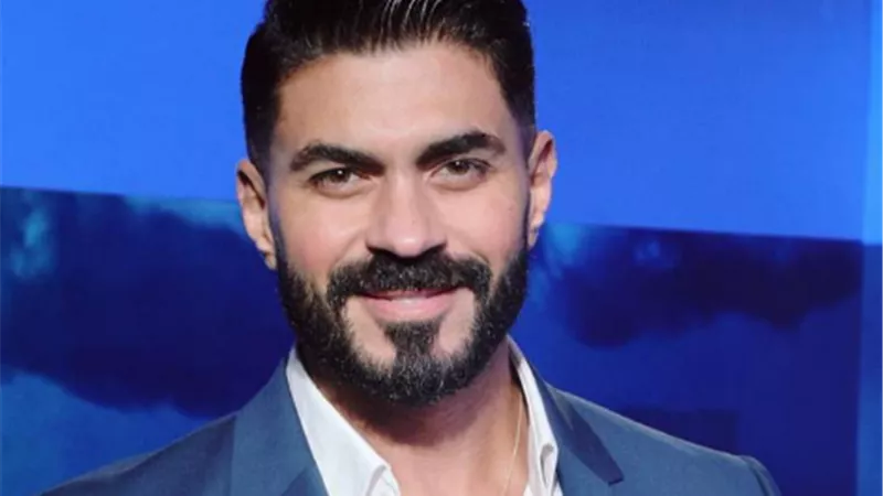 خالد سليم يرد على ضعف شخصيته وتحكم زوجته فيه