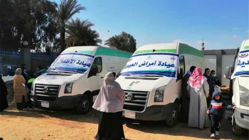 حياة كريمة .. الصحة تطلق ٣ قوافل طبية للكشف والعلاج مجانًا