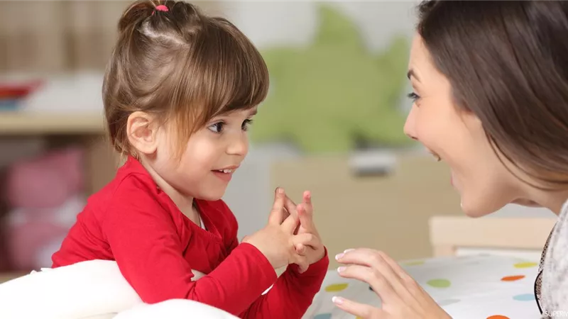 تعرف على افضل طريقة تساعد الأطفال على النطق المبكر