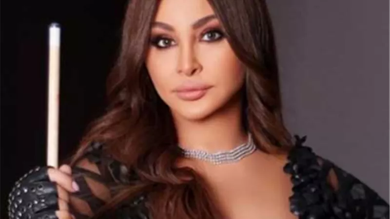 إليسا تكشف تفاصيل أزمة ألبومها الجديد