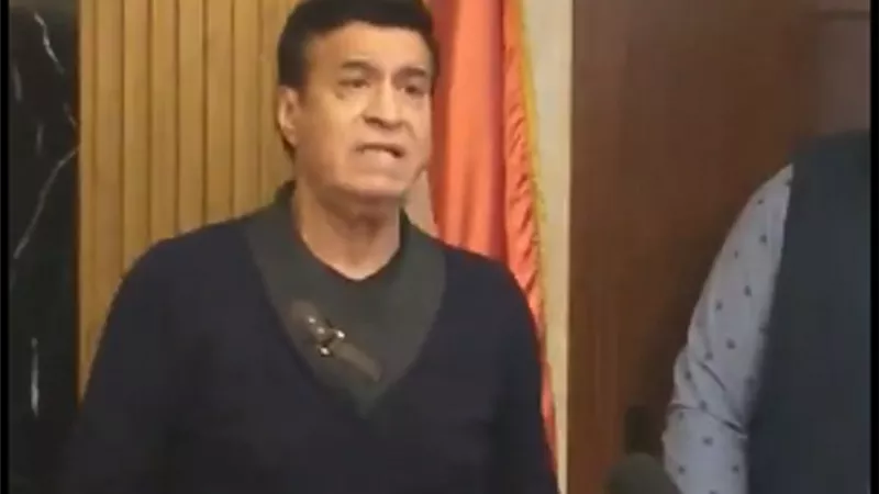حلمى عبد الباقى يكشف موقف أزمة حلمى بكر مع 