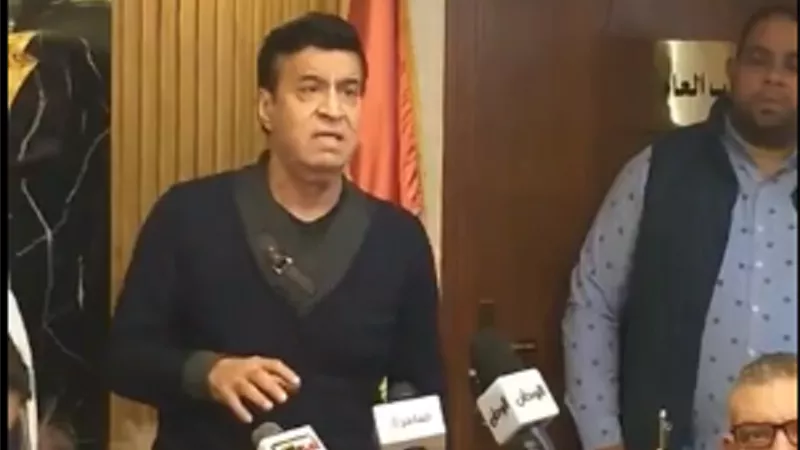 هل هناك علاقة بين استقالة مصطفى كامل من منصبه بسبب زوجة حلمى بكر؟