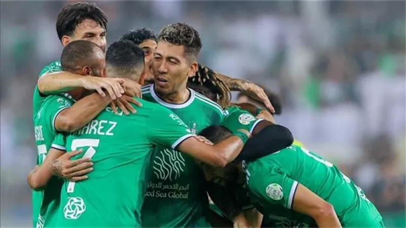 فيرمينو يقود هجوم أهلي جدة لمواجهة الزمالك