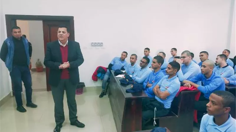 رئيس جامعة بني سويف التكنولوجية يتفقد الدورة الـ3 بالعام الدراسى