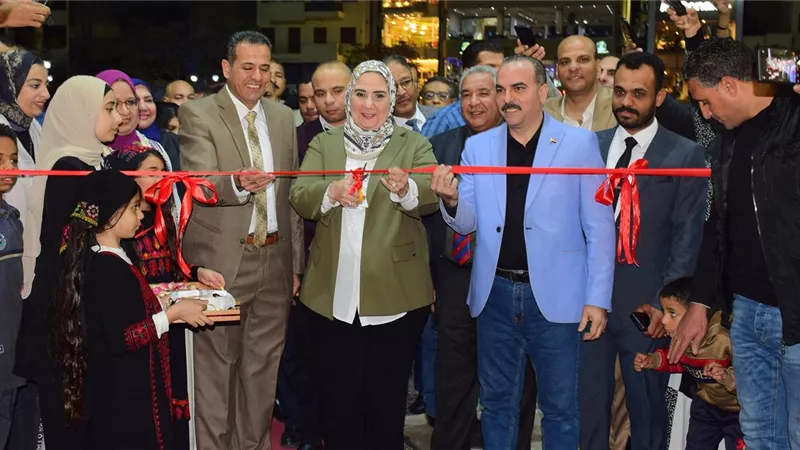 وزيرة التضامن تفتتح معرض «ديارنا» للحرف اليدوية والتراثية بالأقصر