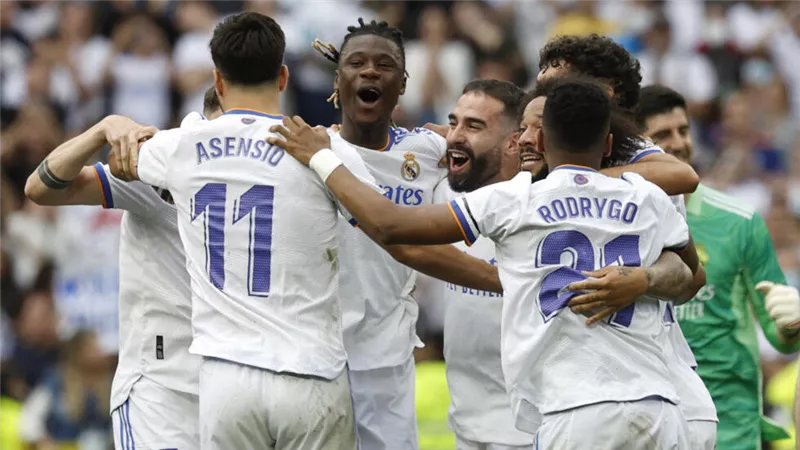 رغم كثرة الإصابات.. ريال مدريد يرفض ضم مدافع جديد فى يناير