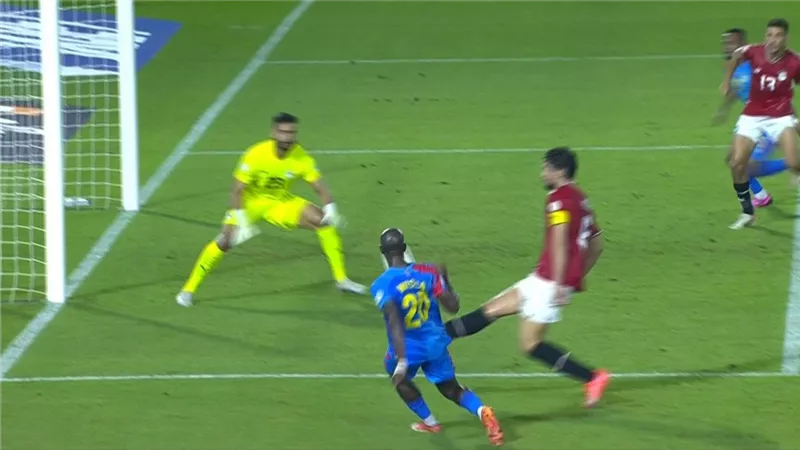 ايليا يمنح الكونغو هدف التقدم أمام منتخب مصر