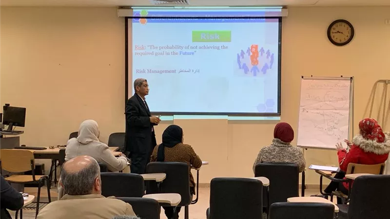 الجامعة العربية المفتوحة بمصر تنظم ورشة عمل في مجال إدارة الأزمات
