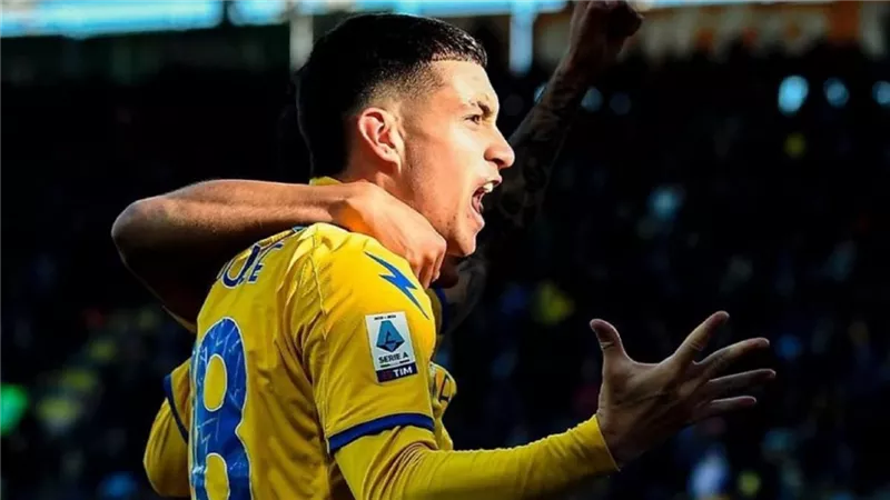 فروسينوري يعلق على عرض اتحاد جدة للتعاقد مع موهبة يوفنتوس