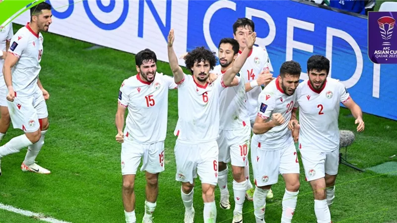 تشكيل منتخبي العراق والأردن بدور الـ16 لكأس أمم آسيا