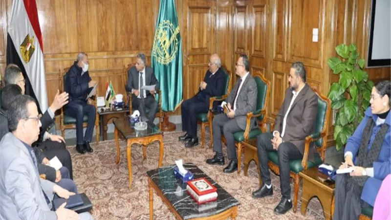 محافظ القليوبيةيبحث سبل التعاون مع رئيس الجمعية التعاونية للبترول