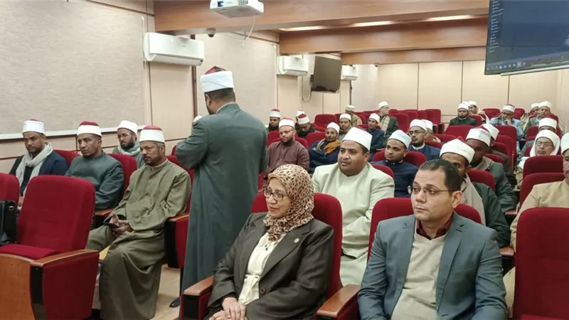 رئيس جامعة الأقصر يفتتح الدورة التدريبية السابعة لأئمة الأوقاف