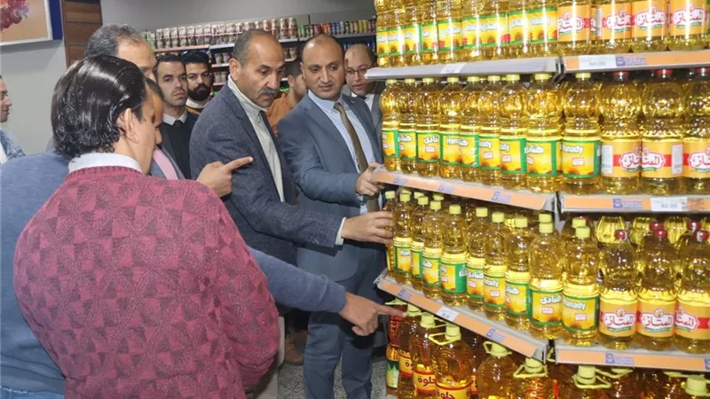 غلق وتشميع منشآت طبية مخالفة ببنى سويف