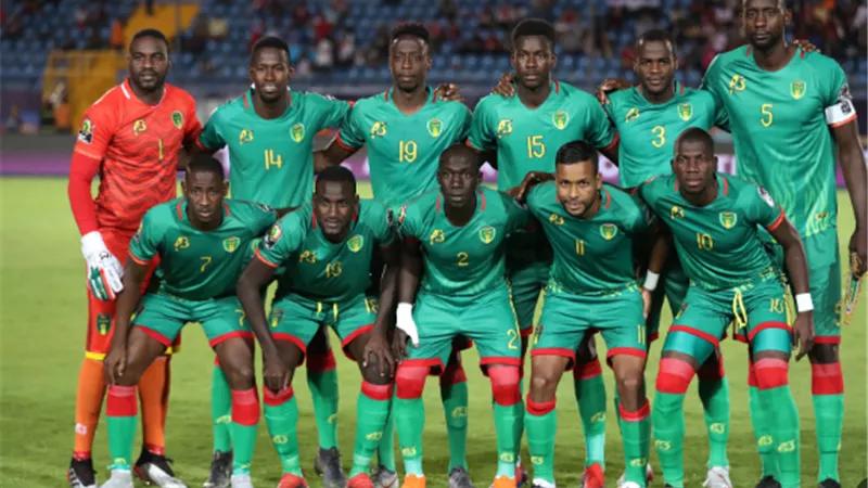 طموح موريتانيا في مواجهة قوة الرأس الأخضر